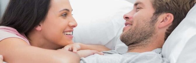 Сексуально активный мужчина с женщиной